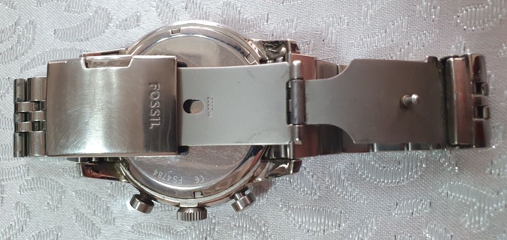 Наручные американские часы FOSSIL