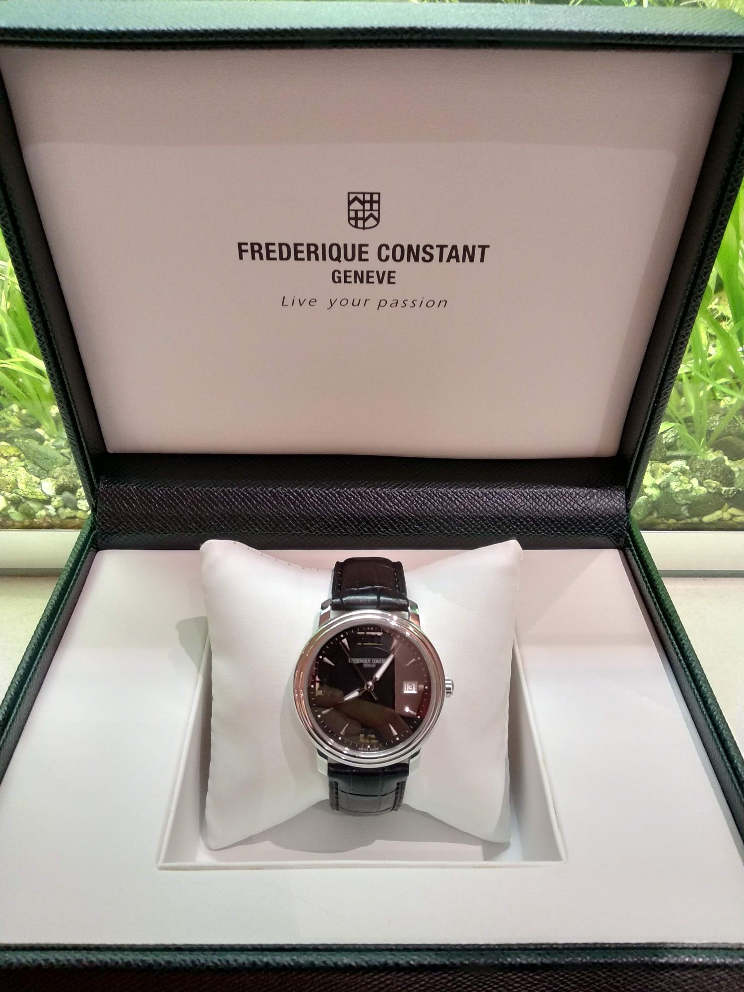 Швейцарски Часовник Frederique Constant