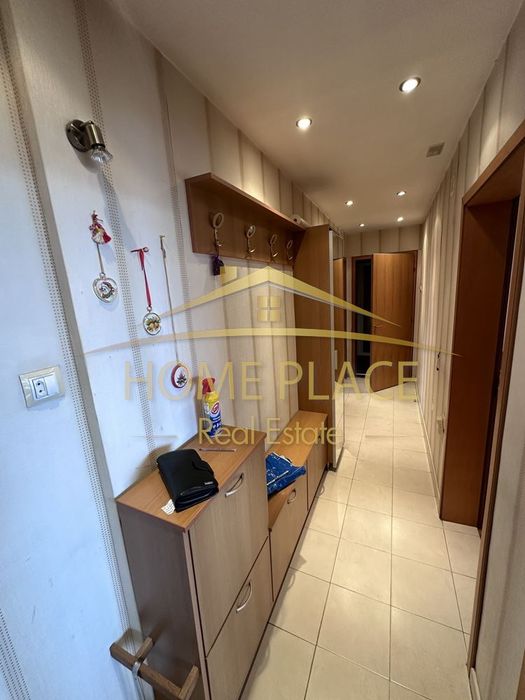 Дава се под наем Тристаен апартамент в Варна, Център - 120 кв.м за 918 € - Снимка #11