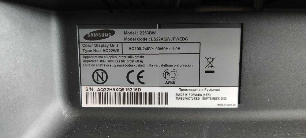 Monitor Samsung 22" 16:10 1680x1050 DVI VGA, culori vii, 2ms, 300cd/m2