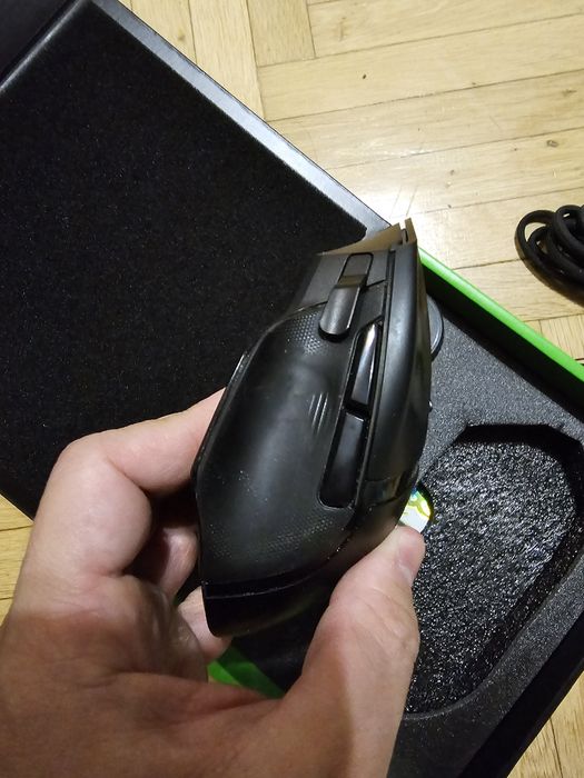 Razer Basilisk Ultimate Wireless Gaming Mouse With Charging Dock RGB