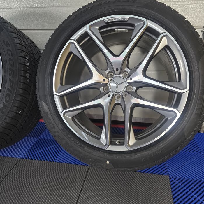 Оригинални 21"джанти за Mercedes GLE 53 AMG с нови гуми Pirelli