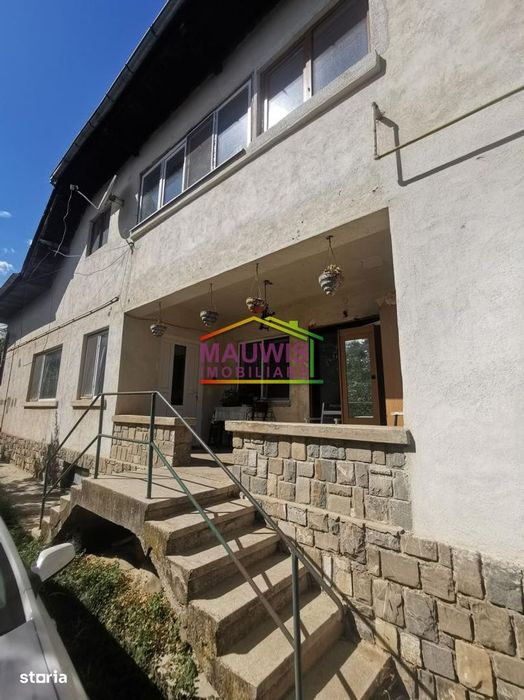 Casa P+S ultracentral in Breaza - vis-a-vis de Liceul Militar