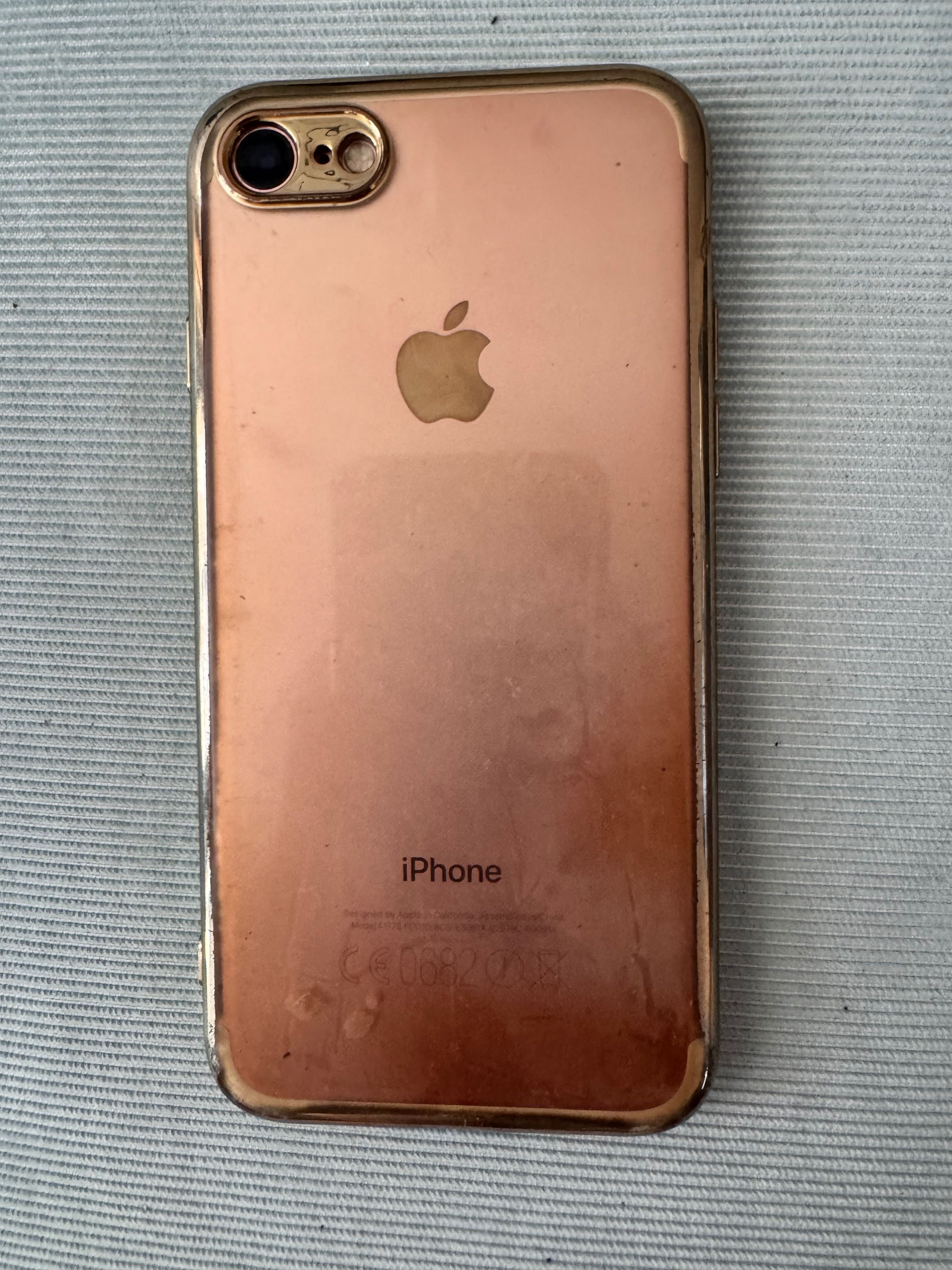 iPhone 7 бял запазен