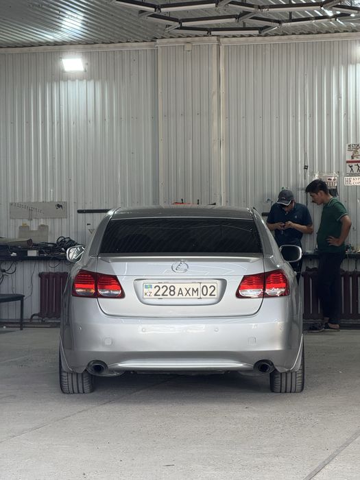 Продам задний бампер lexus gs 190 до рест