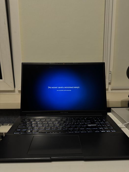Asus Vivobook Ryzen 8, RTX 3050, 16 ОЗУ