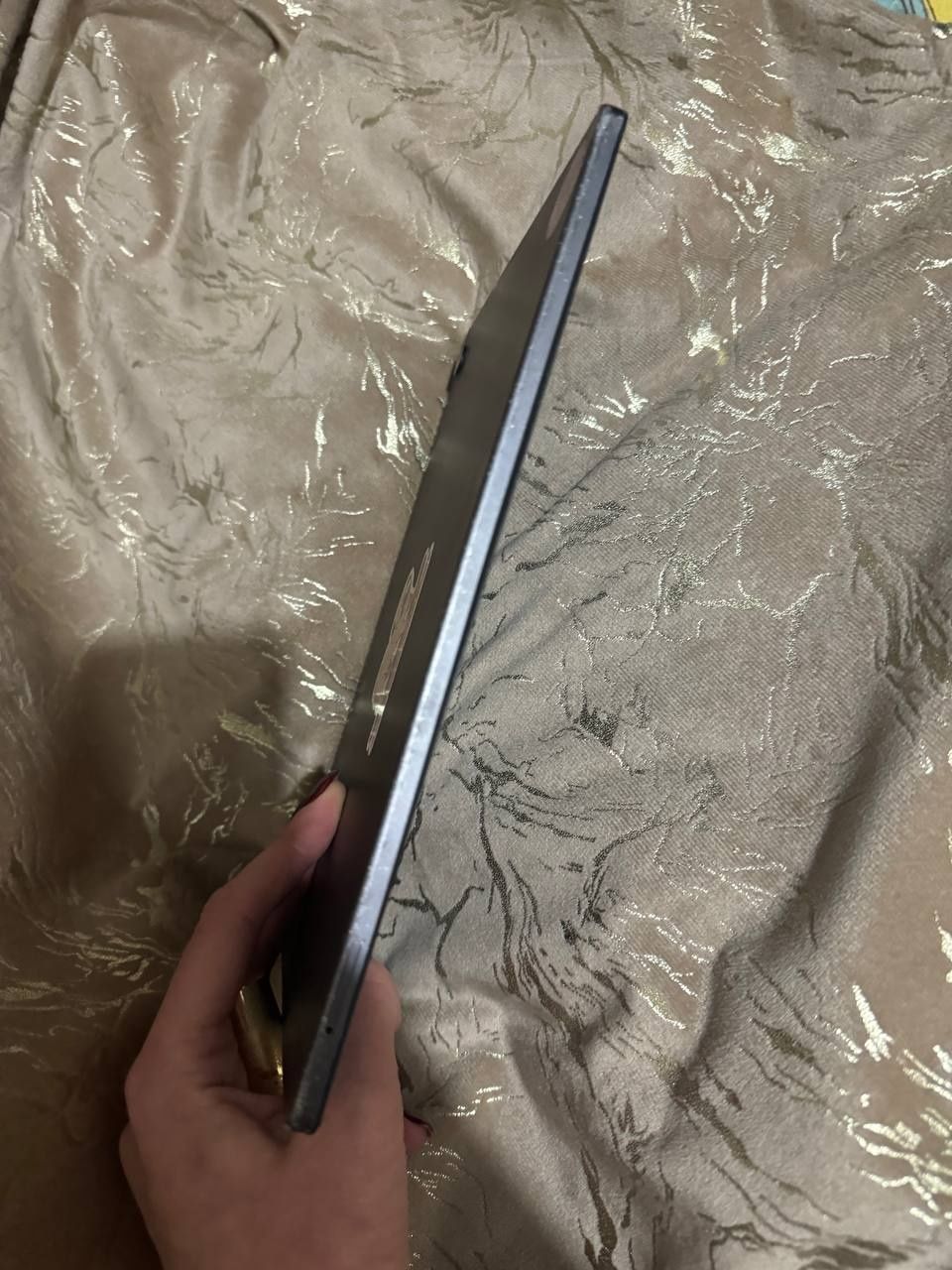 Продам Samsung Tab A8 4/64ГБ