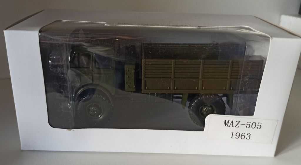 Macheta MAZ 505 1963 camion "verde militar" - MCG 1/43