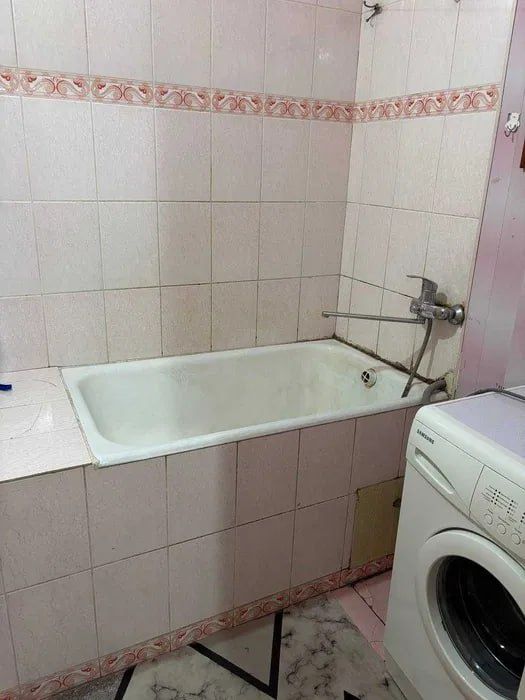Продаю 1 в 2-х комнатную квартиру Янгихаёт Спутник 17