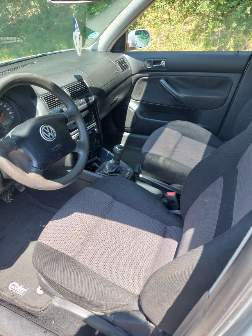 Vand golf 4 1.4 benzină
