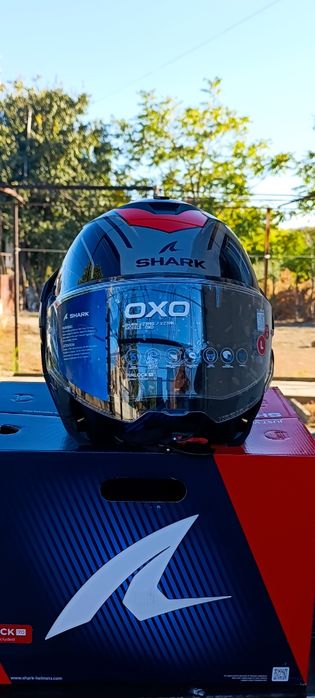 каска за мотор shark oxo