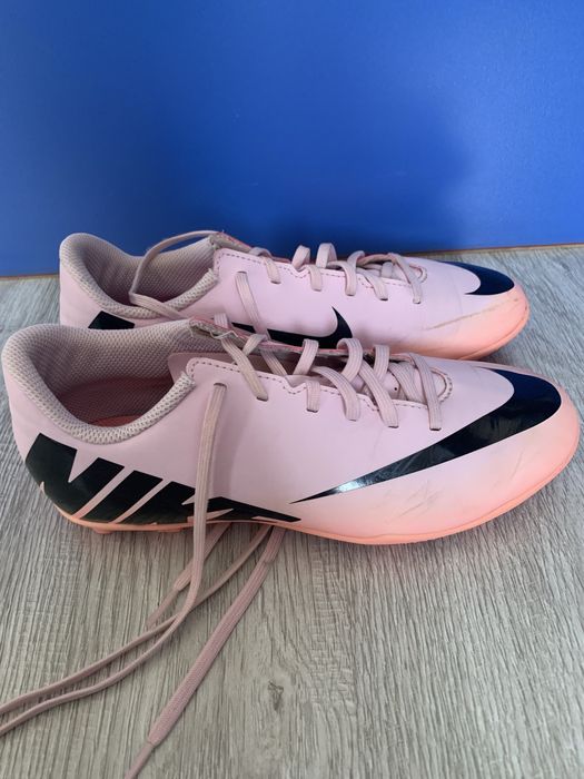 Детски бутонки nike