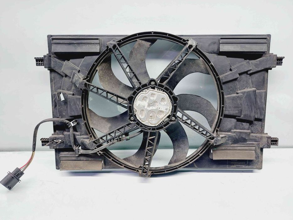 Electroventilator Volkswagen Golf 7 (5G) [Fabr 2014-prezent] 5Q0121203