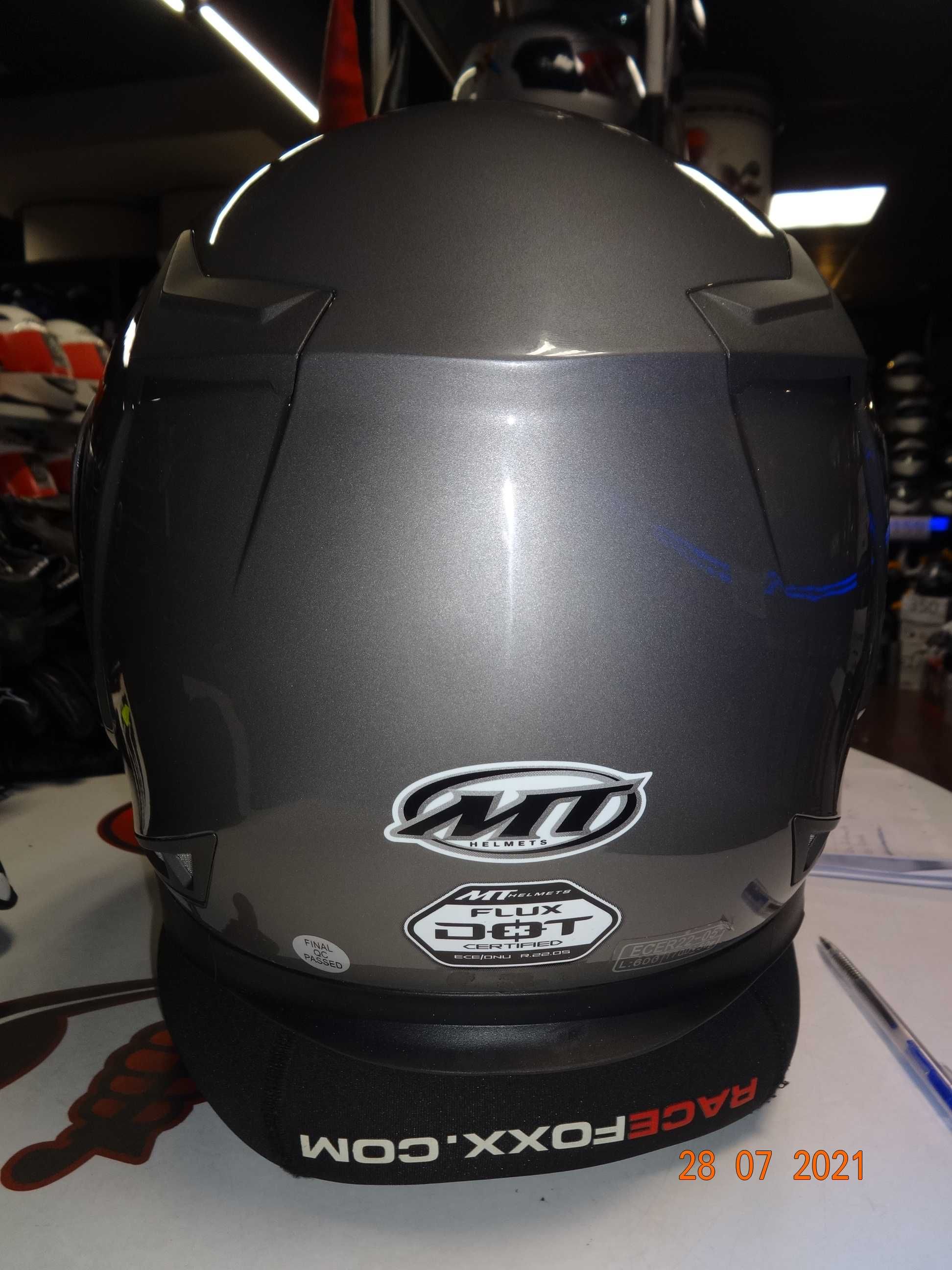 каска MT Helmets каска FLUX SV модуларна мото каска тъмни очила
