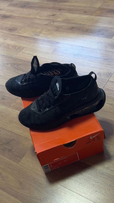 Оригинални маратонки NIKE AIR MAX FLYKNIT RACER