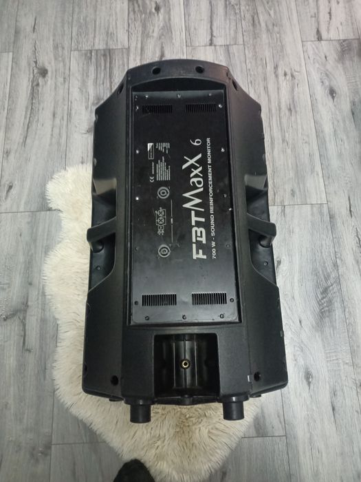 Vând o boxa fbt max 6 cu componente din poza