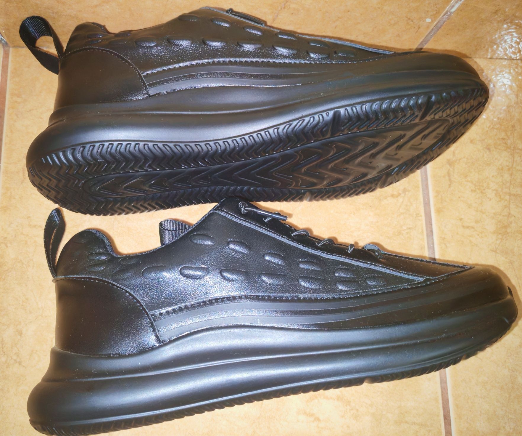 Pantofi noi mărimea 40 interior 26 cm