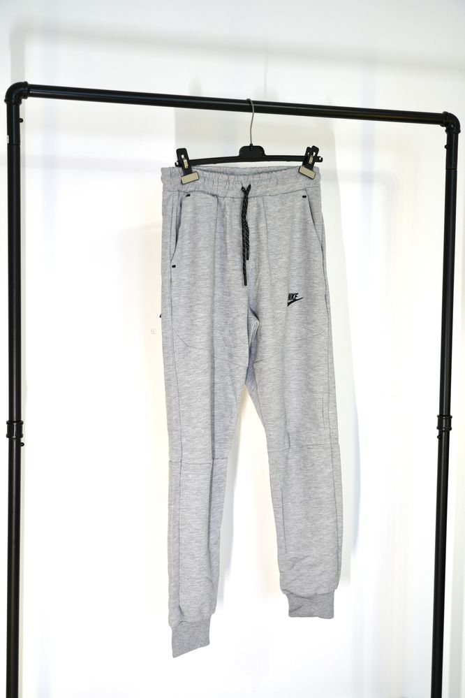 Trening Nike Tech Fleece- Calitate Premium - Produs Nou Sigilat Unisex