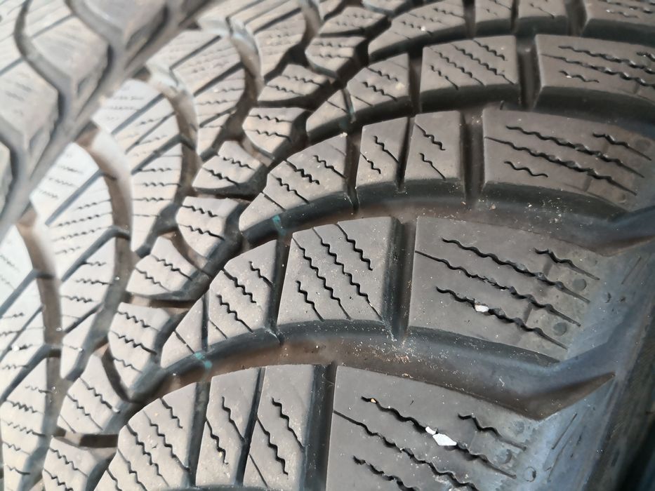 215 45 17 цола гуми kumho dot 20