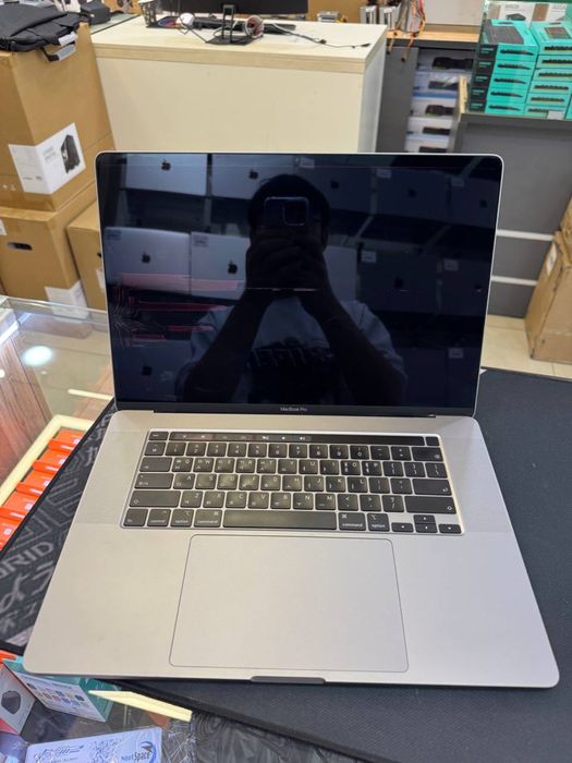 Macbook pro i7 ekran singan