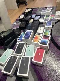 Vand Cutii Telefoane diferite Modele Iphone Si Samsung
