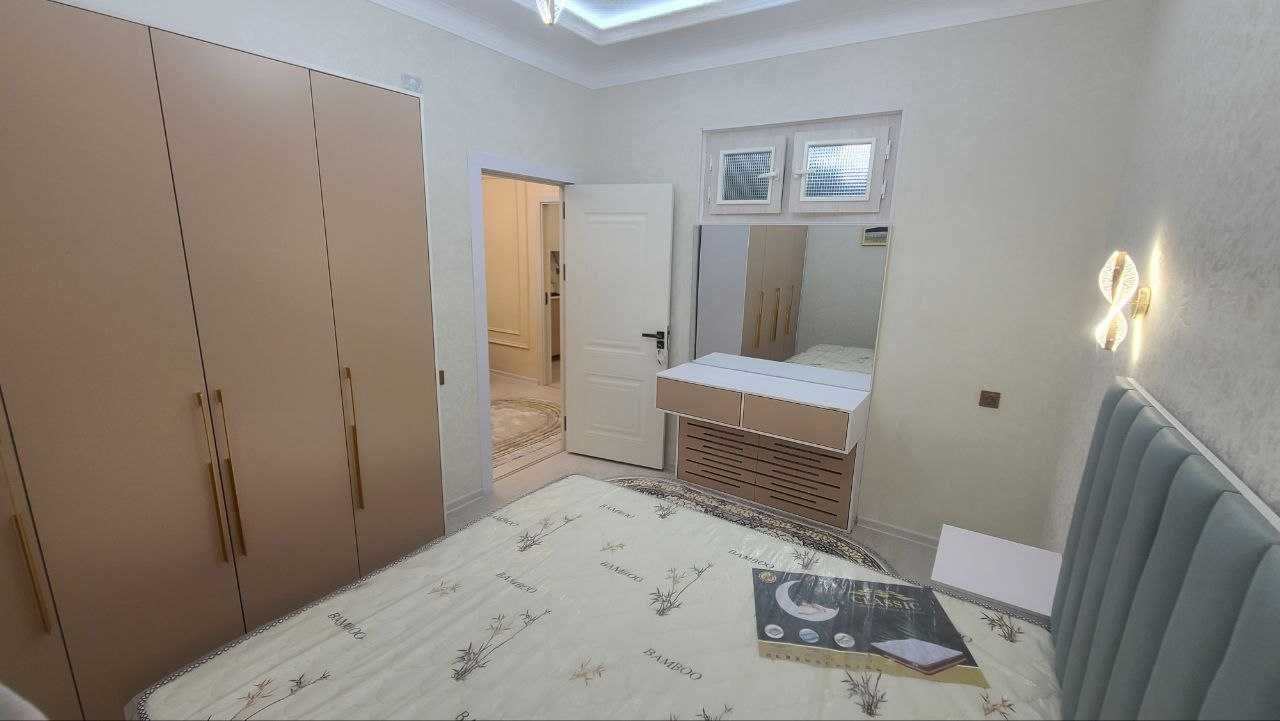 Продаётся 47м2 2-комнатная новостройка с лифтом 8-этаж Вокзал 48-школа