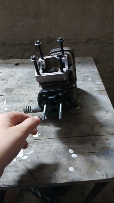 Vând chiulasă tobă de drujba husvarna 240