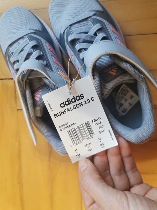 Маратонки Adidas Нови