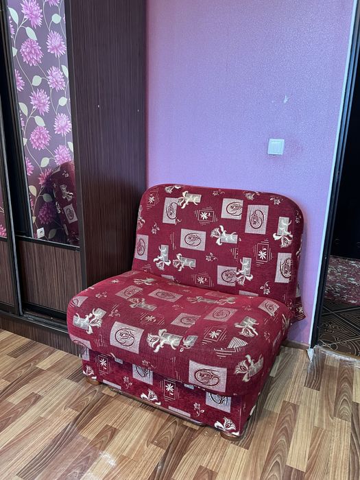 Срочно диваны б/у