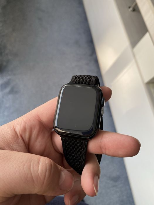 Apple Watch Series 9 (GPS) — 45mm, Aluminium