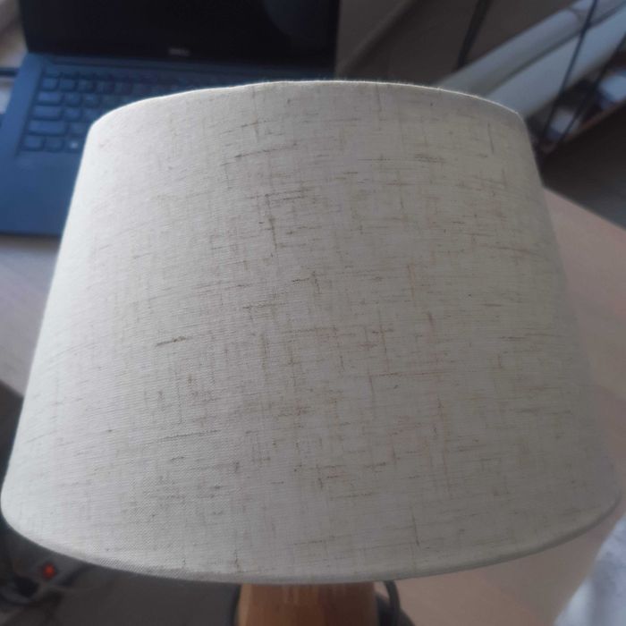 Настолна лампа масивен дъб с ленен абажур