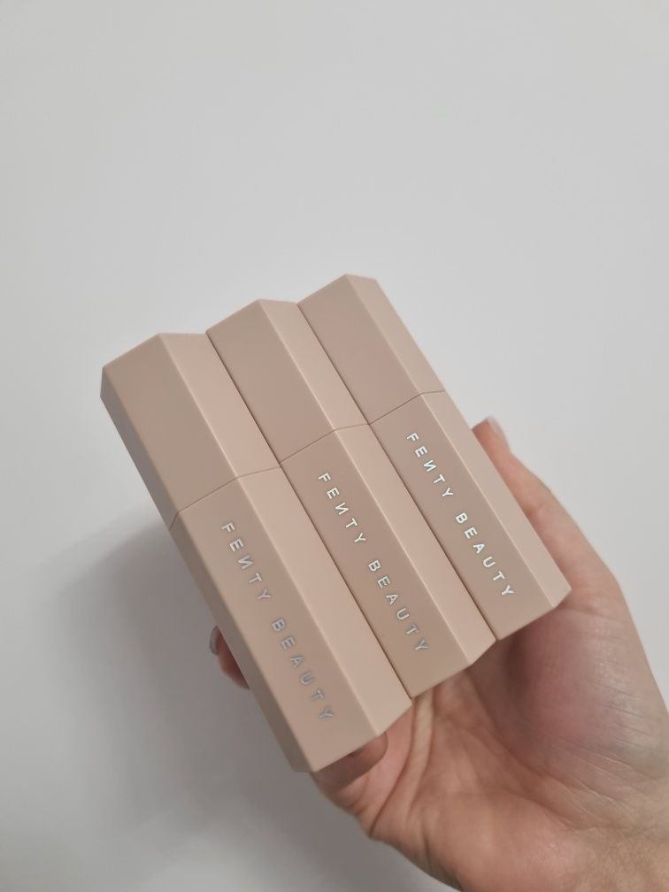 Fond de ten stick Fenty Beauty