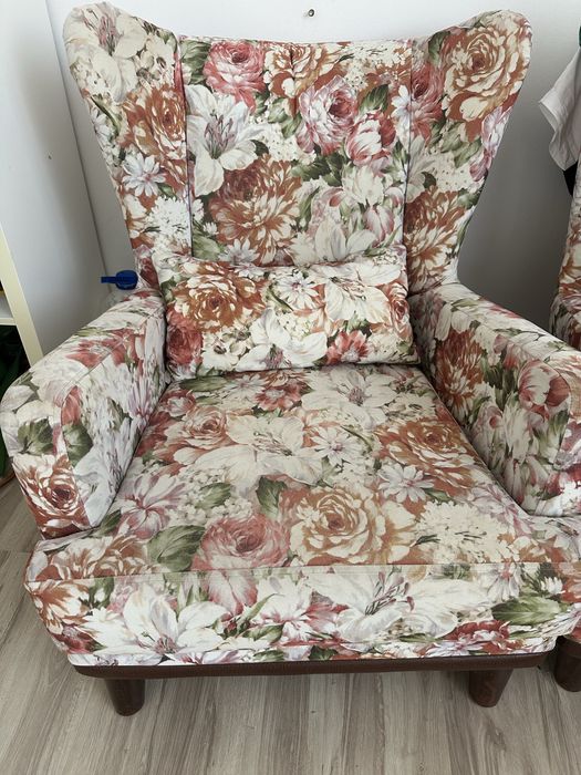 Продам красивое кресло