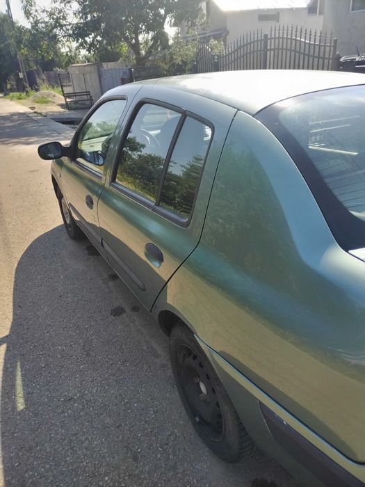 Renault clio 2 1.4 8v