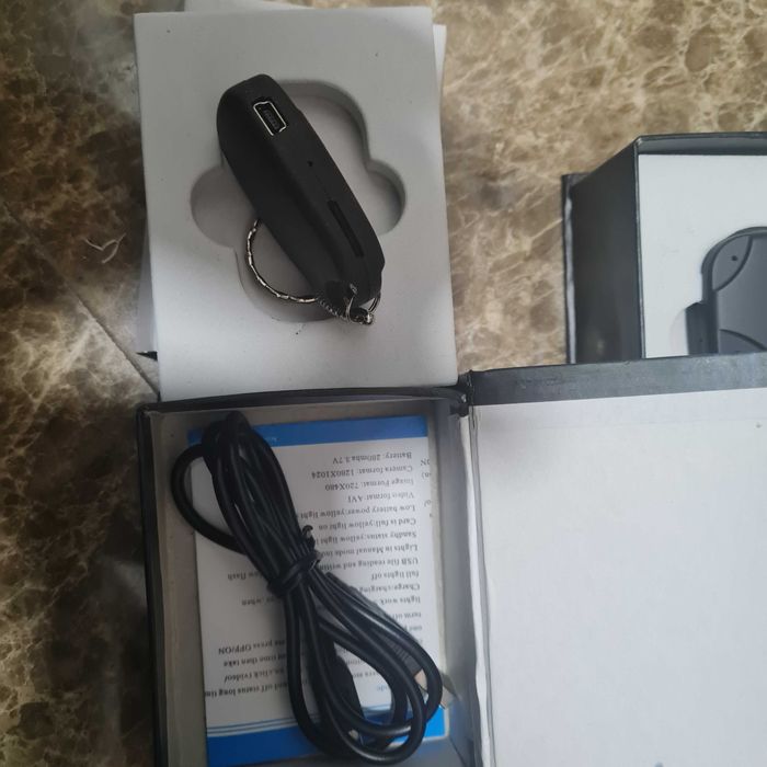 Breloc cu camera cu slt card ..3 buc .necesita schimbare baterie