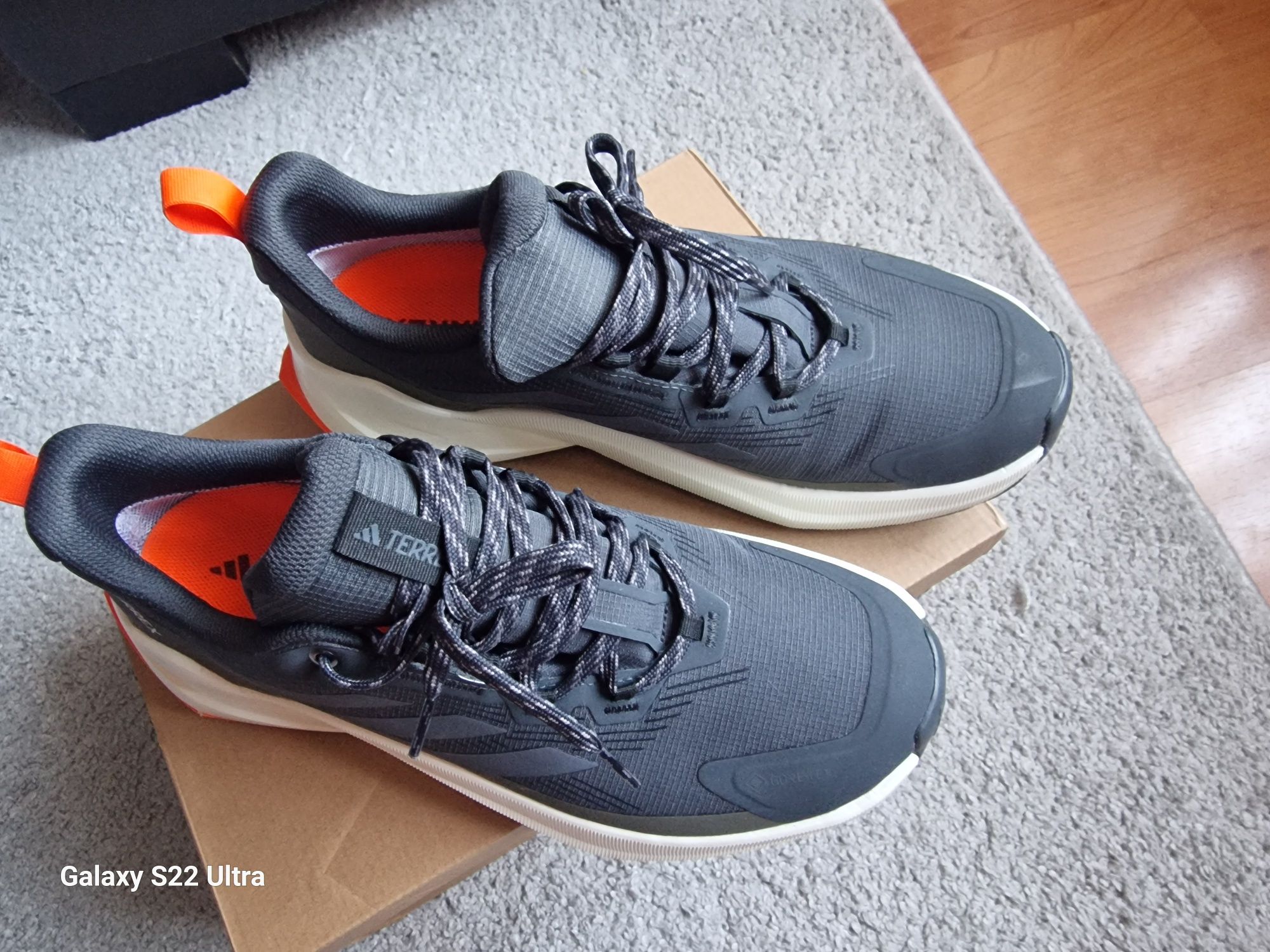 Adidas TERREX Нови