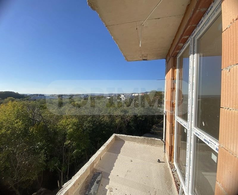 Продава се Двустаен апартамент в Варна, Младост 1 - 57 кв.м за 1667 €/кв.м - Снимка #6