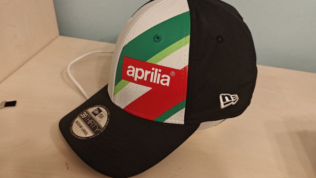 Vând șapcă nouă,New Era.