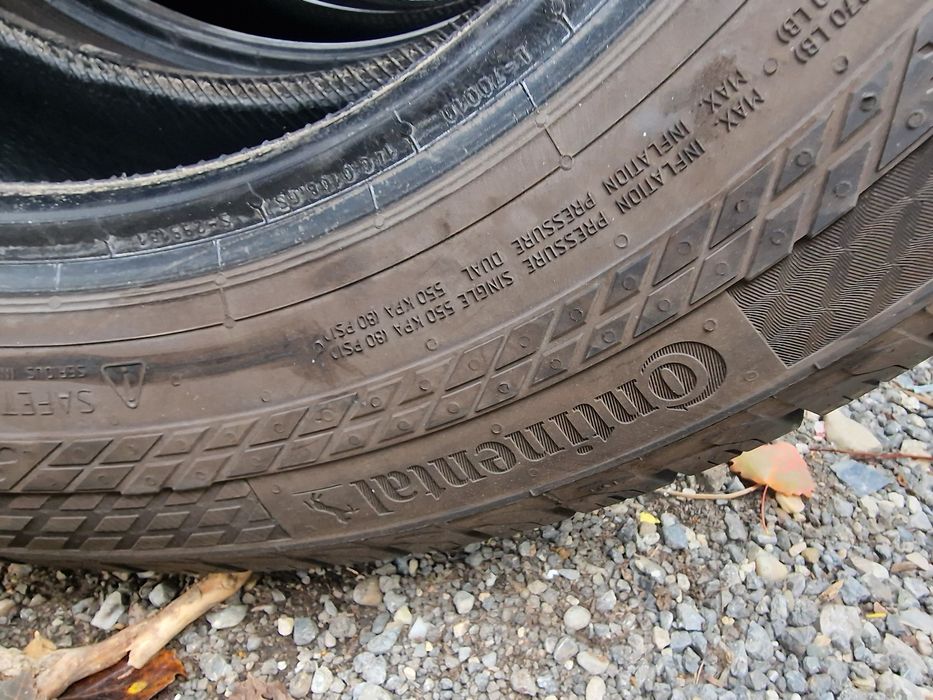 Anvelope 215/65R16C marca Continental, 9 mm,DOT 2023,M+S