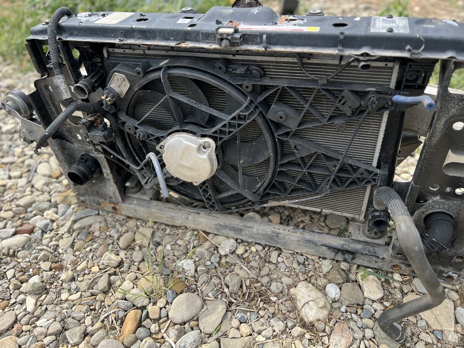 De vanzare Tragar complet cu radiatoare Alfa Romeo Giulieta