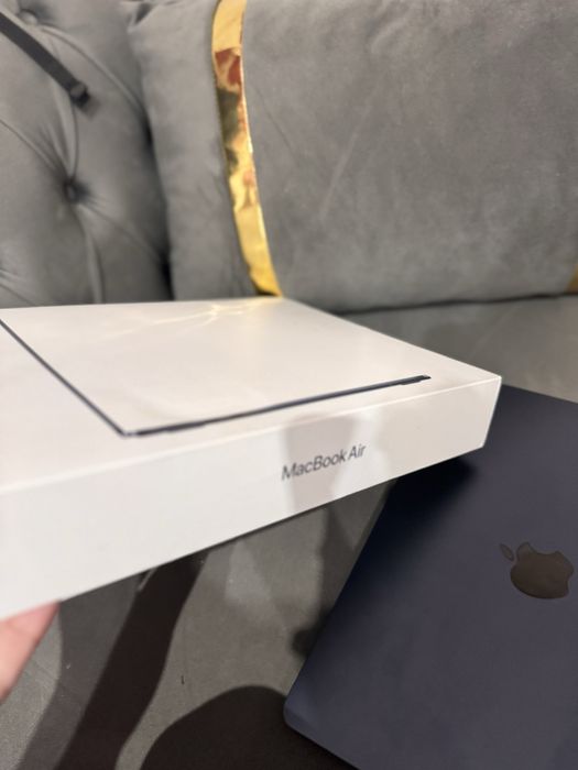 Macbook Air 13 M2  16  Ram / 256 gb