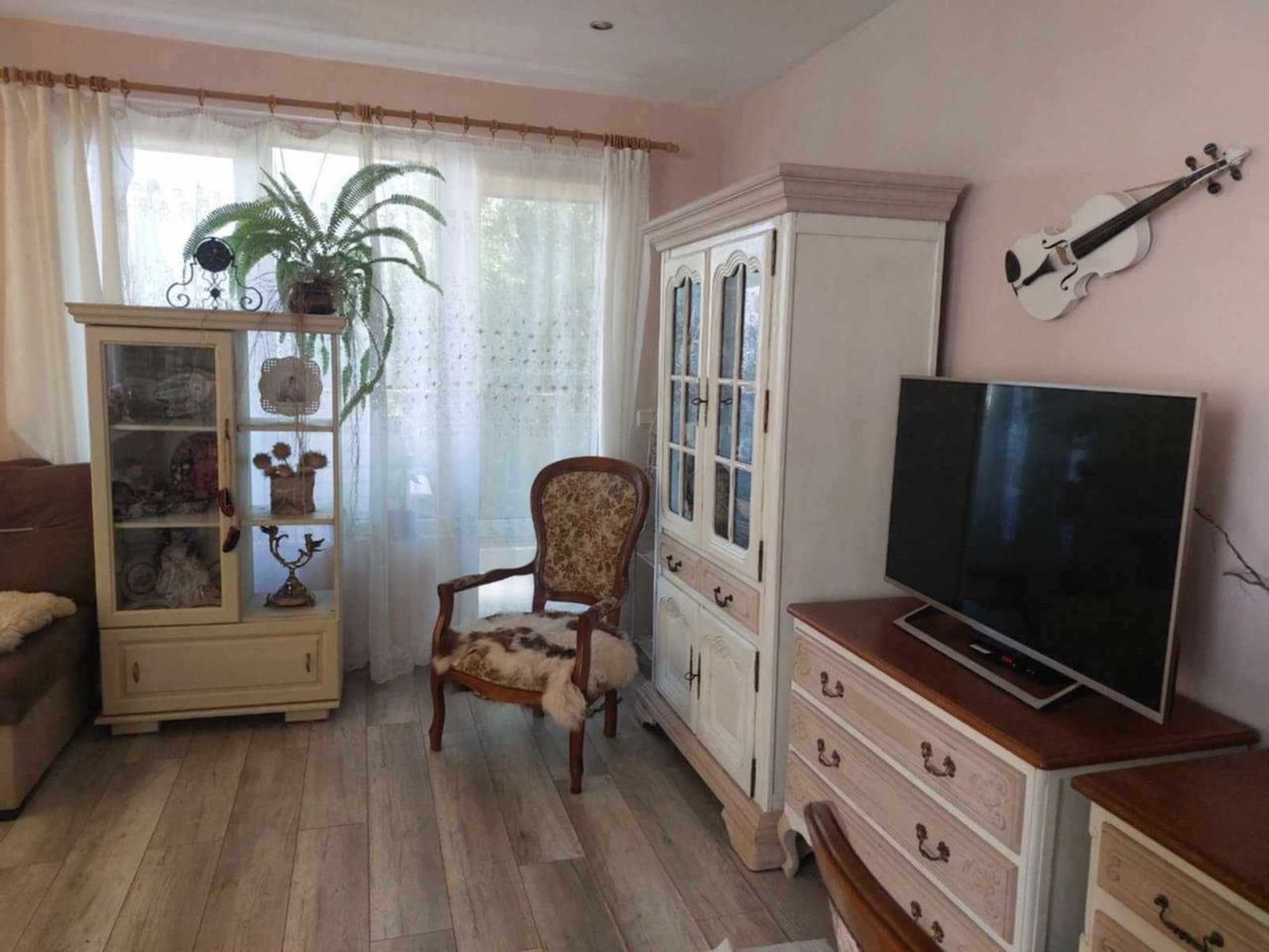 Дава се под наем Двустаен апартамент в Бургас, Сарафово - 75 кв.м за 400 € - Снимка #6