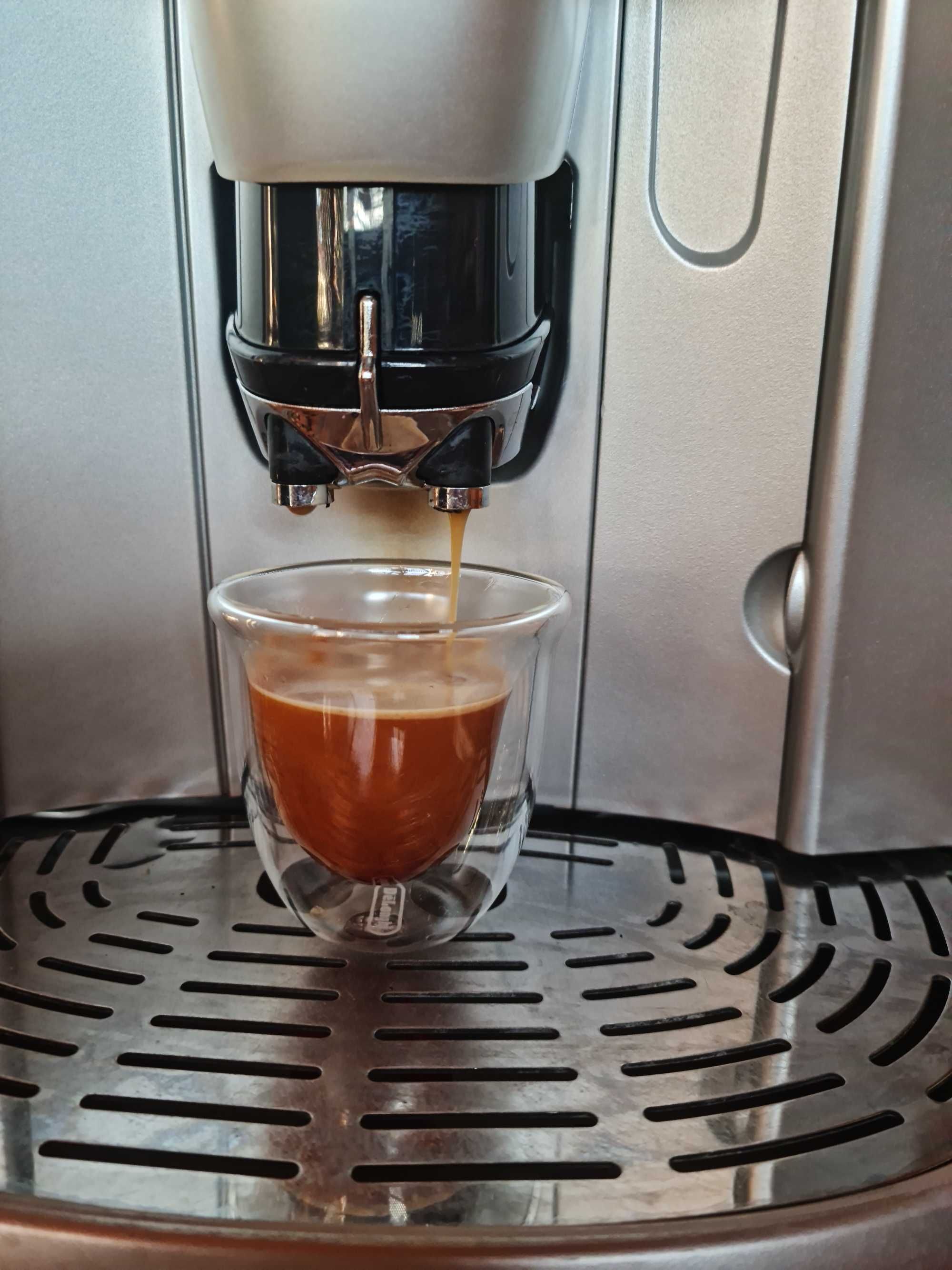 DeLonghi Magnifica espressor automat cafea