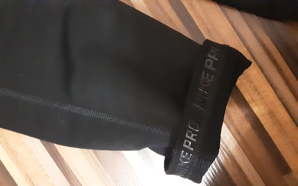 (L 147-158) nike Tech fleece оригинална горница(69лв) термоклин(40лв)