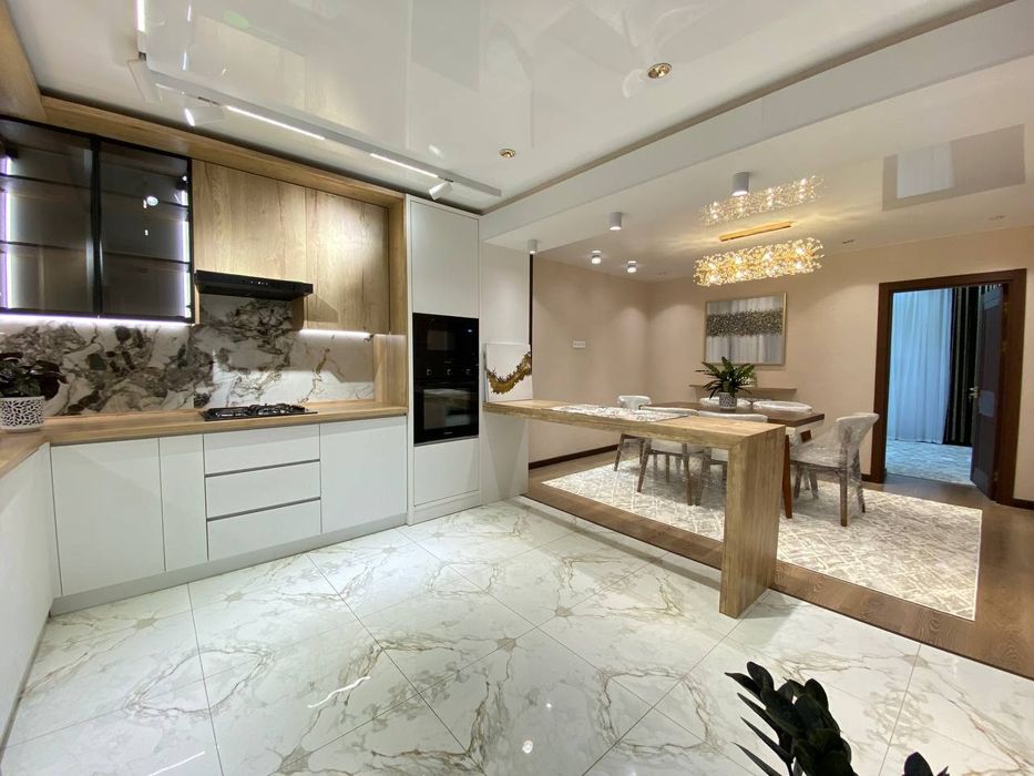 Продам новый дом 3,3 сотки, комнат: 5, площадь 150м2, Рисовый Базар.