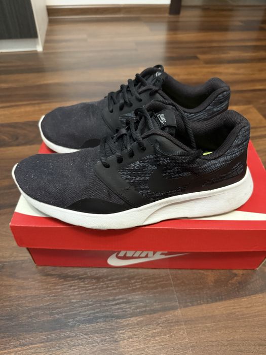 Adidasi Nike barbati