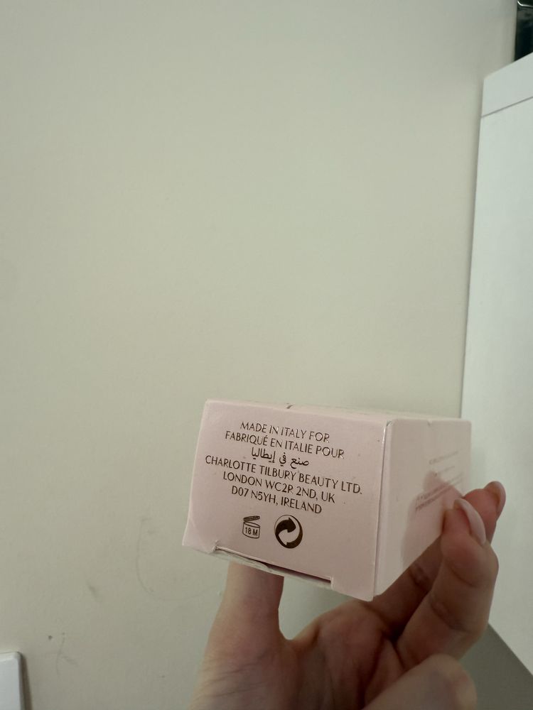Charlotte Tilbury -4 warm