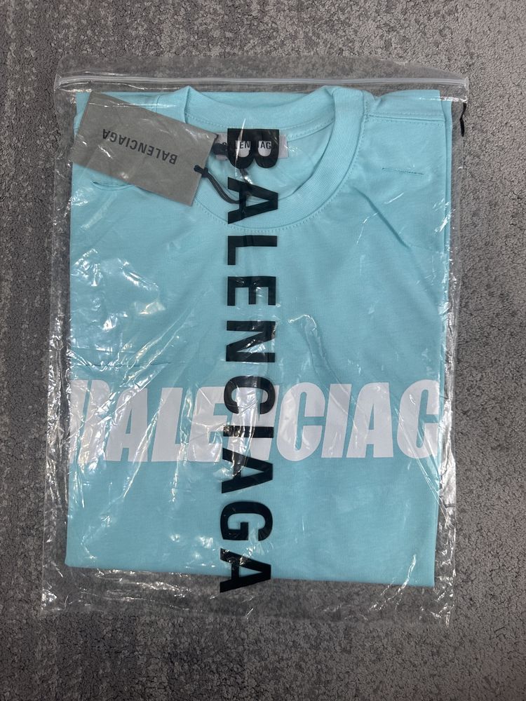 Tricou Balenciaga,Colectia noua.