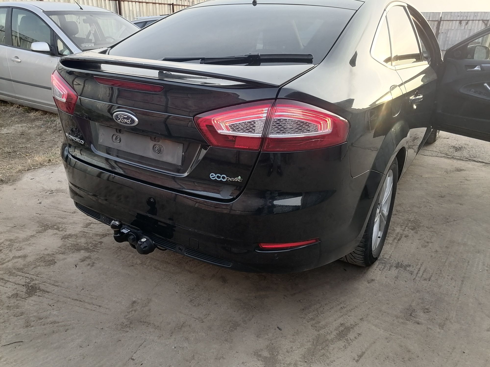 Spate complet ford Mondeo mk4.5  stopuri led, haion, bara spate