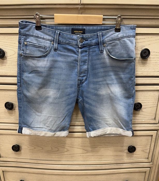 Pantaloni scurti Jack&Jones, marime M